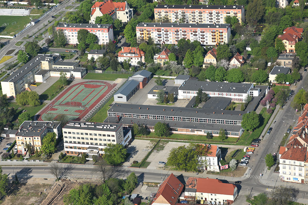 Legnica w porannym, majowym słońcu z lotu ptaka cz.2