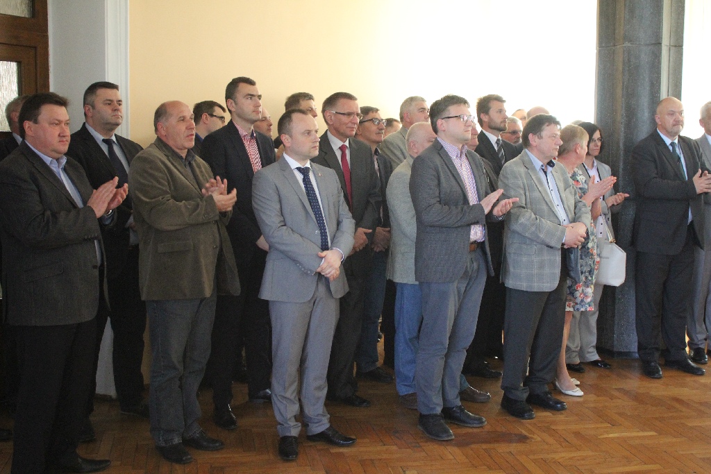Medale i nagrody dla legnickich hutników w dniu ich święta