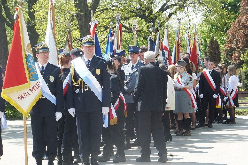 Na cmentarzu odbyły się obchody 71. rocznicy zakończenia wojny