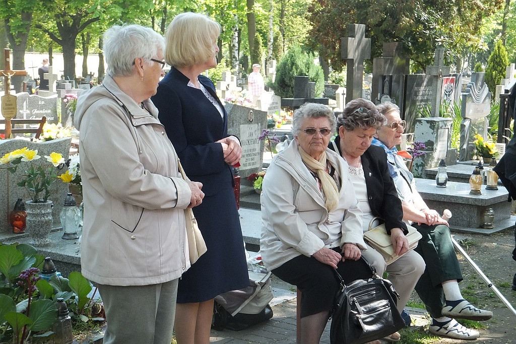 Na cmentarzu odbyły się obchody 71. rocznicy zakończenia wojny