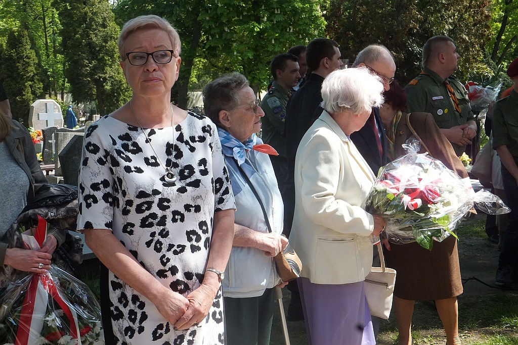 Na cmentarzu odbyły się obchody 71. rocznicy zakończenia wojny