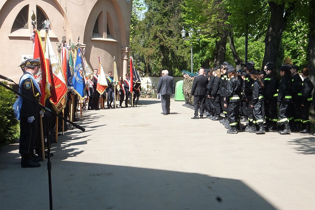 Na cmentarzu odbyły się obchody 71. rocznicy zakończenia wojny