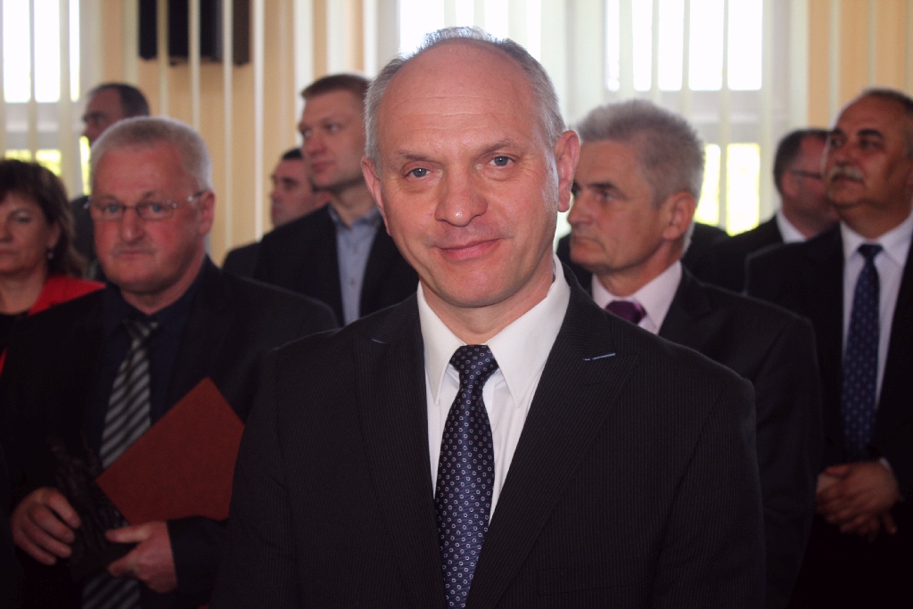 Medale i nagrody dla legnickich hutników w dniu ich święta