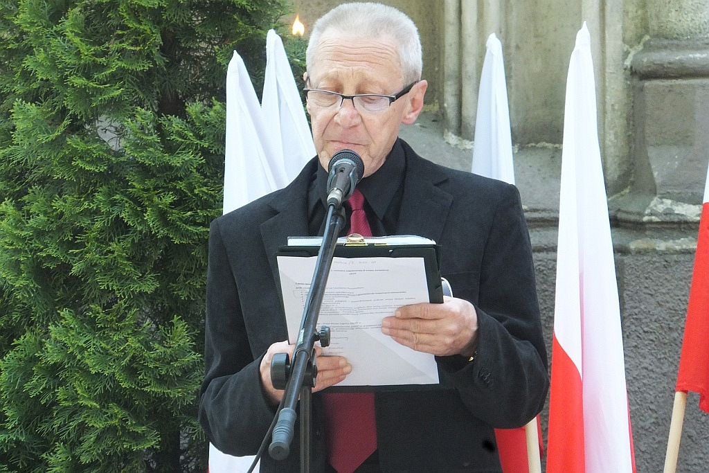 Na cmentarzu odbyły się obchody 71. rocznicy zakończenia wojny