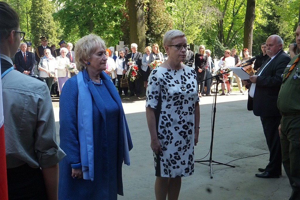 Na cmentarzu odbyły się obchody 71. rocznicy zakończenia wojny