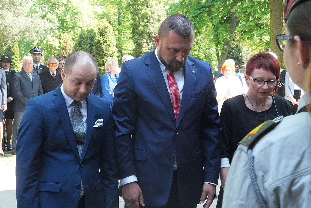 Na cmentarzu odbyły się obchody 71. rocznicy zakończenia wojny