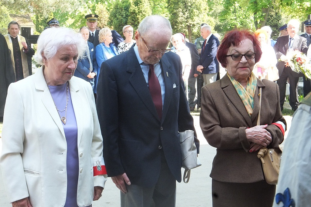 Na cmentarzu odbyły się obchody 71. rocznicy zakończenia wojny