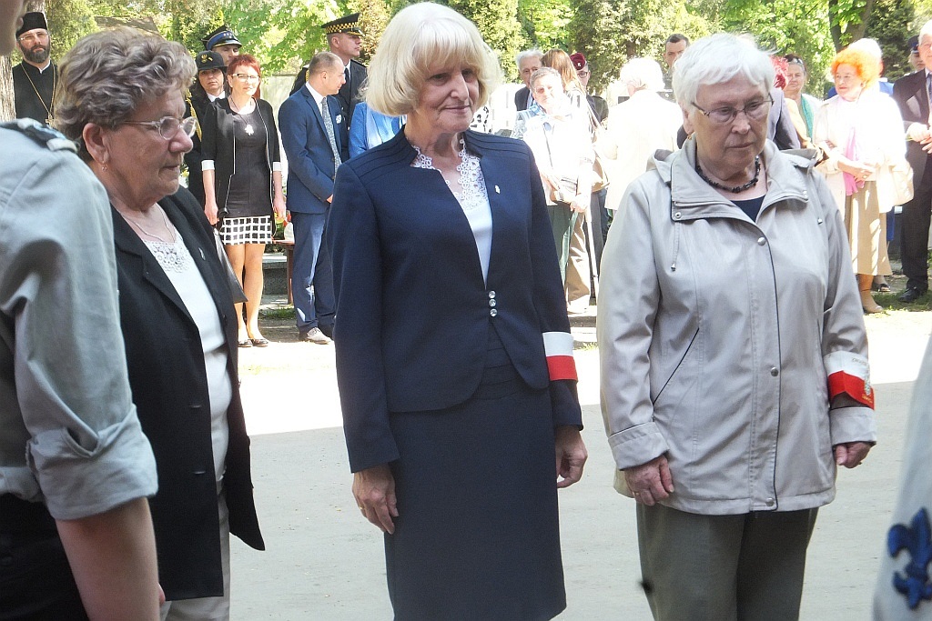 Na cmentarzu odbyły się obchody 71. rocznicy zakończenia wojny
