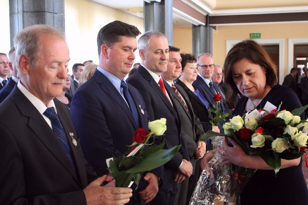 Medale i nagrody dla legnickich hutników w dniu ich święta