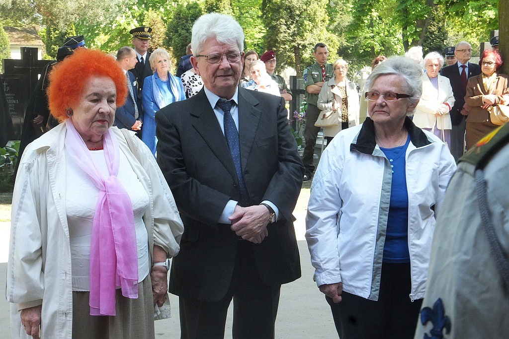 Na cmentarzu odbyły się obchody 71. rocznicy zakończenia wojny