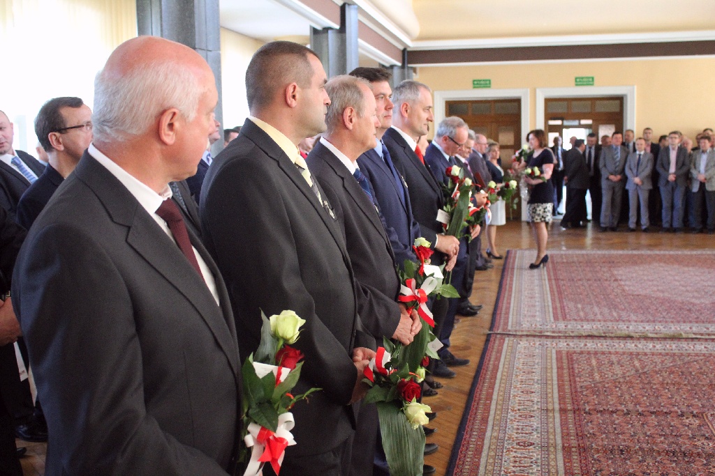 Medale i nagrody dla legnickich hutników w dniu ich święta