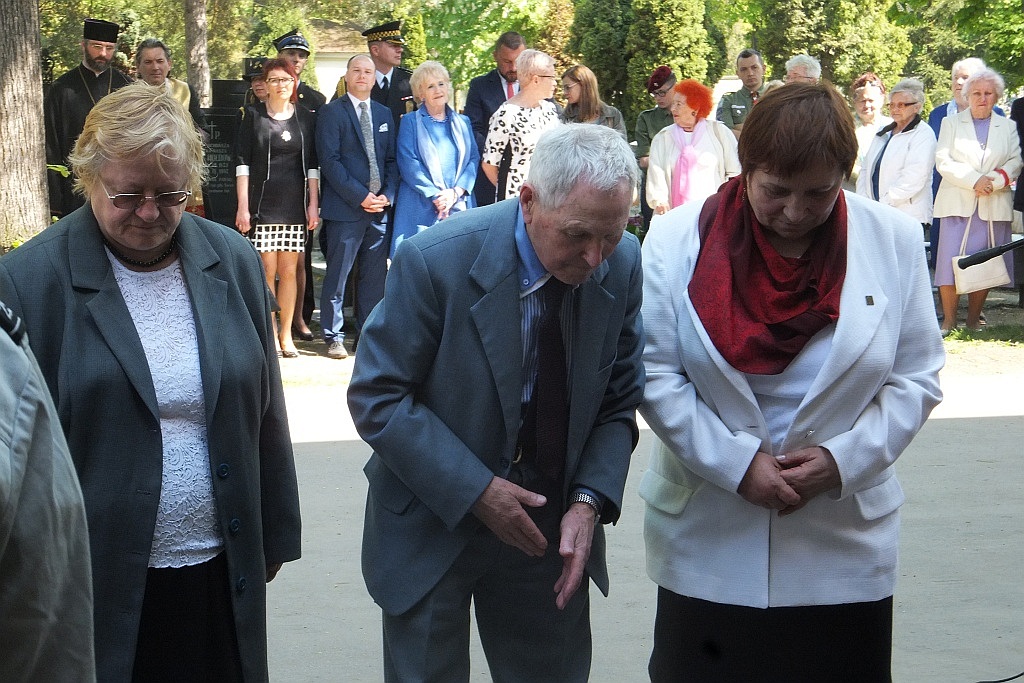Na cmentarzu odbyły się obchody 71. rocznicy zakończenia wojny