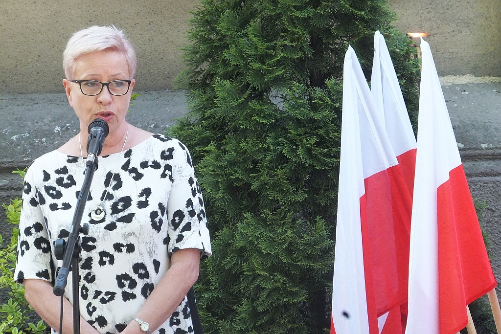 Na cmentarzu odbyły się obchody 71. rocznicy zakończenia wojny