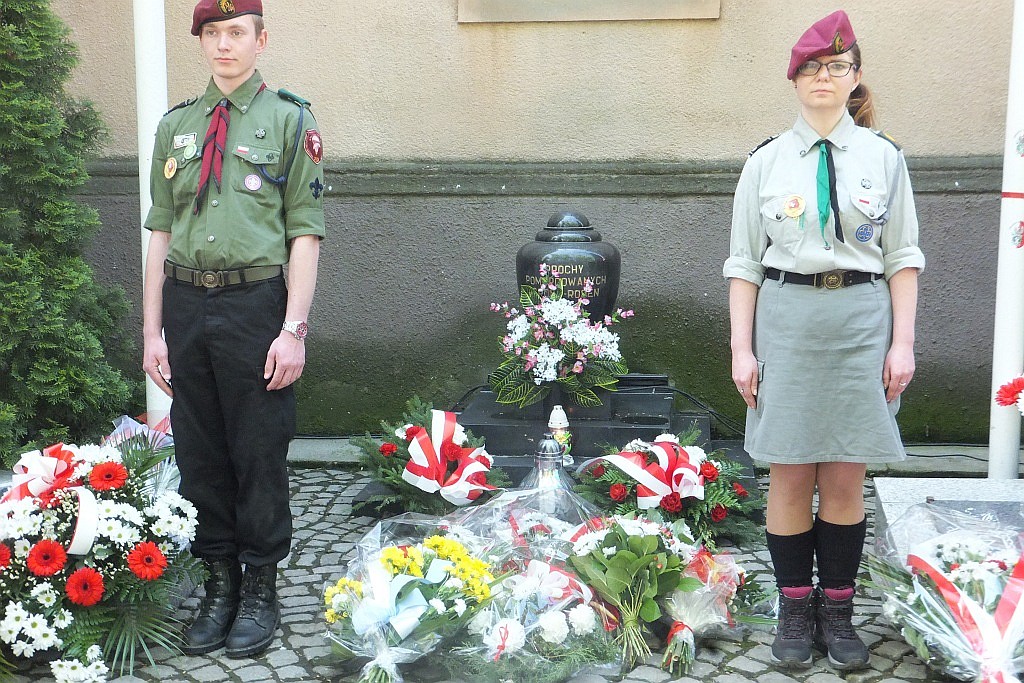 Na cmentarzu odbyły się obchody 71. rocznicy zakończenia wojny