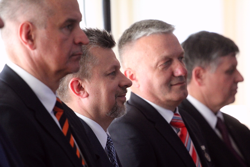 Medale i nagrody dla legnickich hutników w dniu ich święta