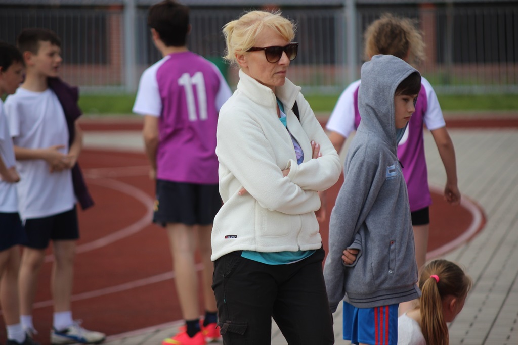 Legniccy uczniowie rywalizowali w trójboju lekkoatletycznym