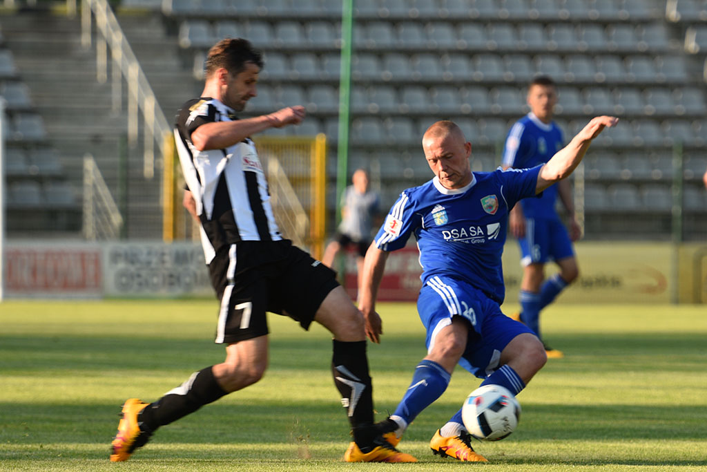 Nareszcie! Piłkarze Miedzi wygrali na Stadionie Orła Białego