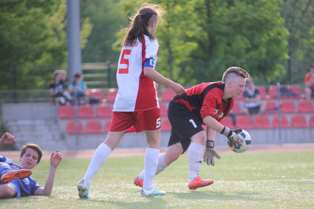 Piłkarki Miedzi rozgromiły u siebie Orlik Jelenia Góra