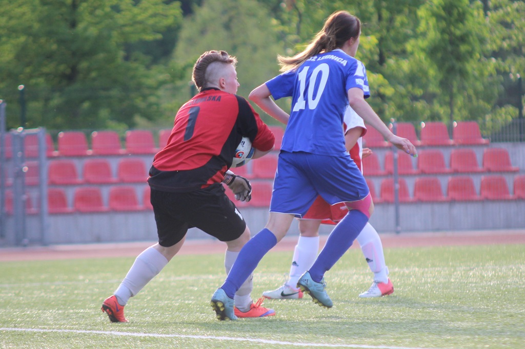 Piłkarki Miedzi rozgromiły u siebie Orlik Jelenia Góra