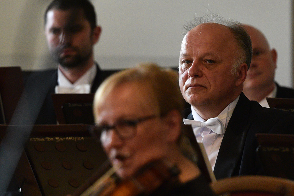 Uczennice ZSM zagrały z jeleniogórską orkiestrą symfoniczną