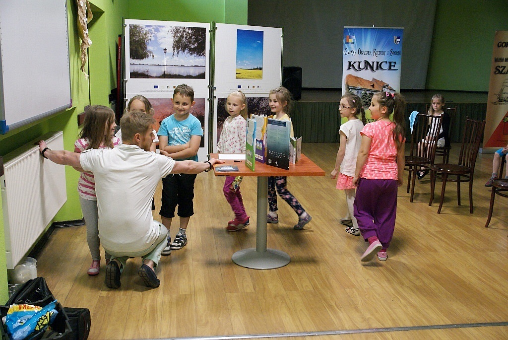 Mali mieszkańcy Kunic spotkali się z Michałem Zawadką