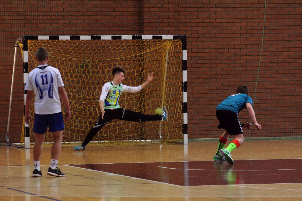 Dobry start młodzików Dziewiątki Legnica w turnieju 1/4 MP