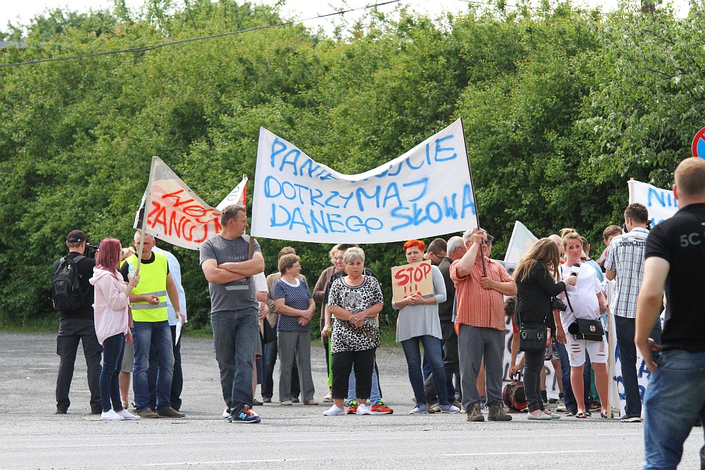 Mieszkańcy gminy pikietowali przeciwko budowie spalarni