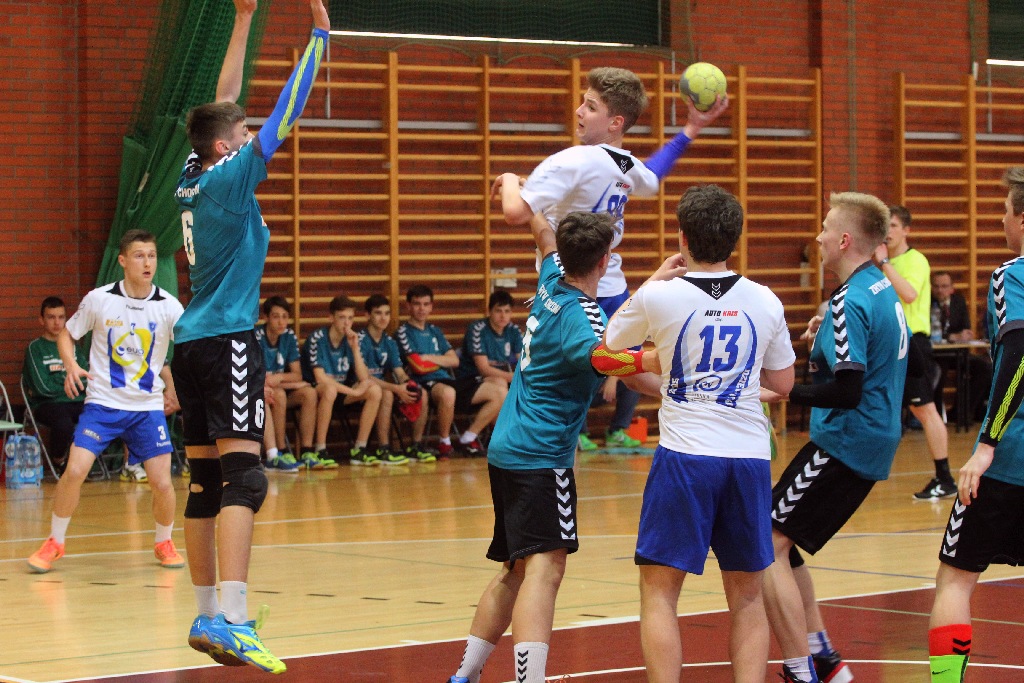 Dobry start młodzików Dziewiątki Legnica w turnieju 1/4 MP