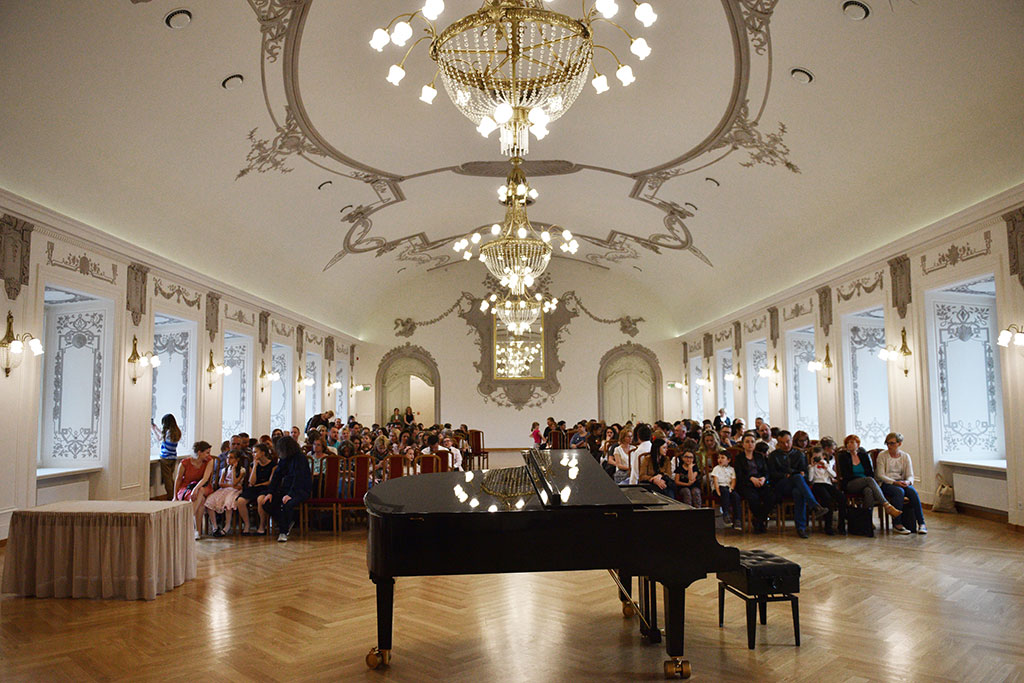 W Sali Królewskiej koncertowali laureaci konkursu pianistycznego