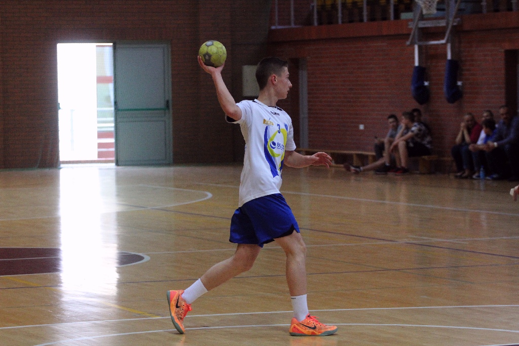 Dobry start młodzików Dziewiątki Legnica w turnieju 1/4 MP