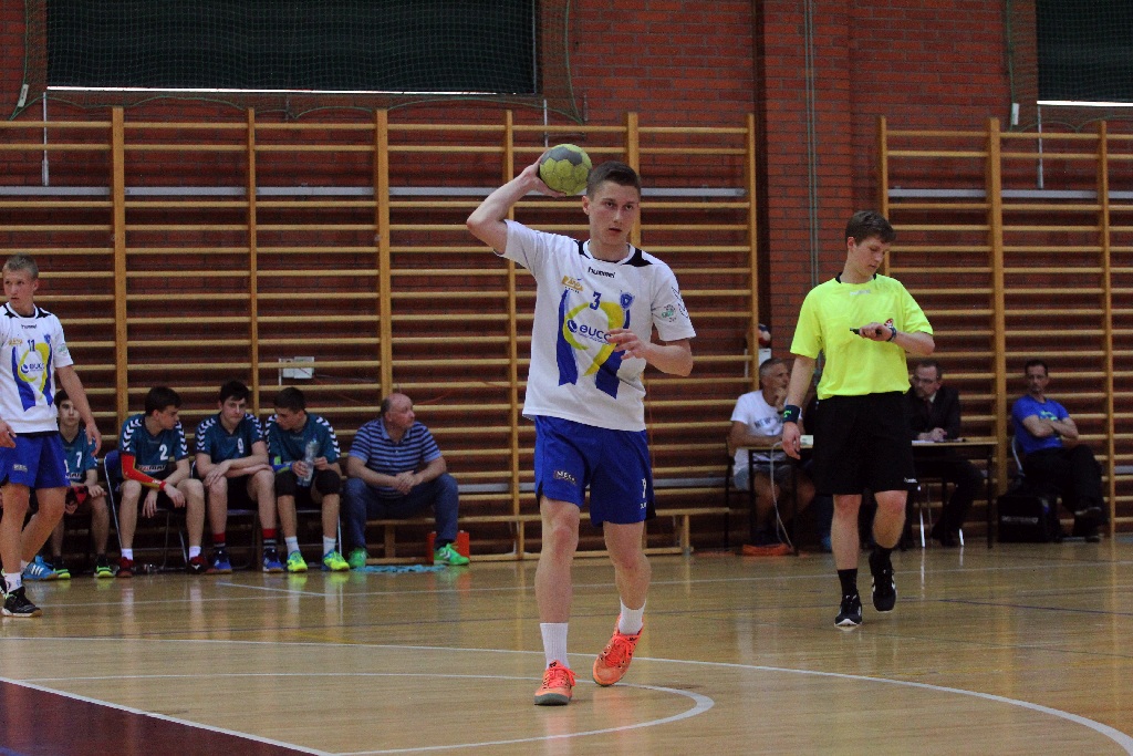 Dobry start młodzików Dziewiątki Legnica w turnieju 1/4 MP