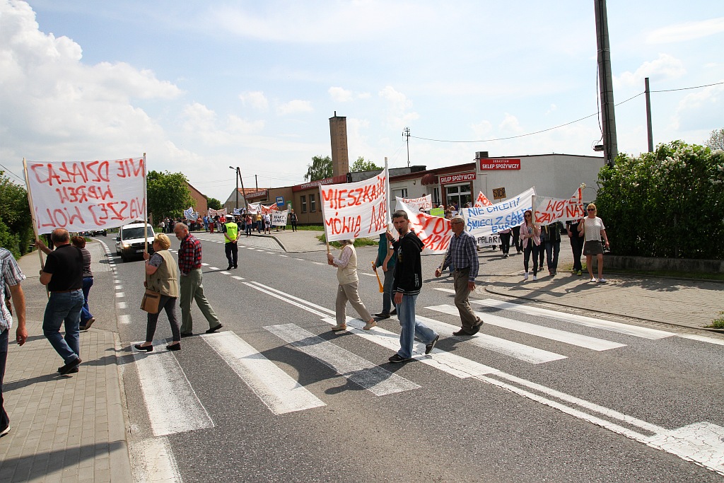 Mieszkańcy gminy pikietowali przeciwko budowie spalarni