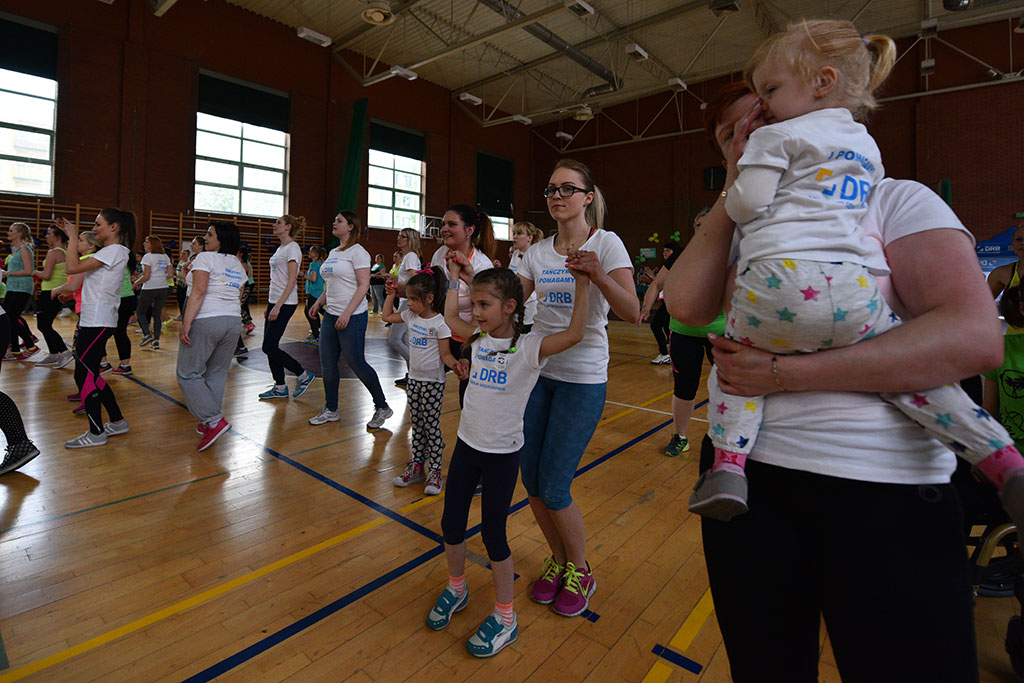 Kilkaset osób zatańczyło zumbę w maratonie charytatywnym