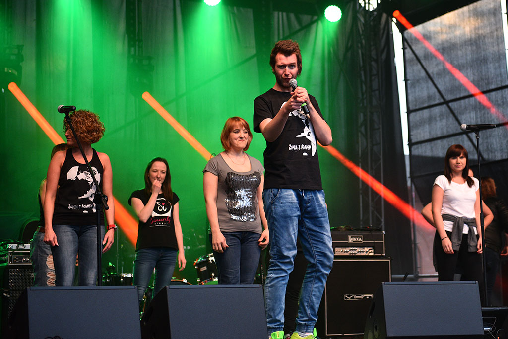 Od popołudnia do późnej nocy trwała studencka fiesta