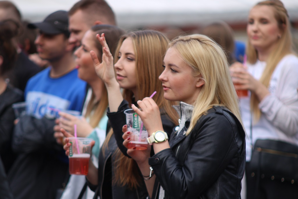 Juwenalia 2016. Studenci bawili się na dziedzińcu PWSZ