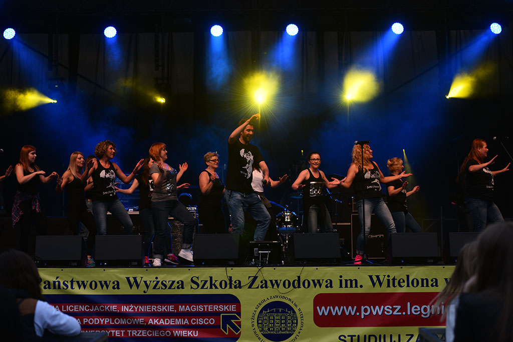 Od popołudnia do późnej nocy trwała studencka fiesta