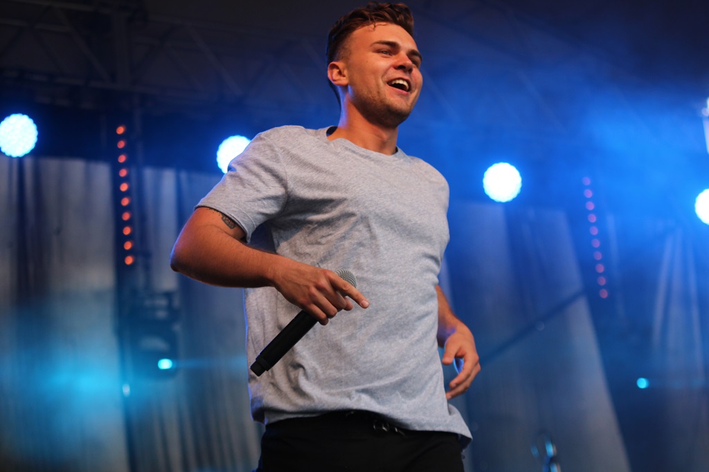 Juwenalia 2016. Studenci bawili się na dziedzińcu PWSZ