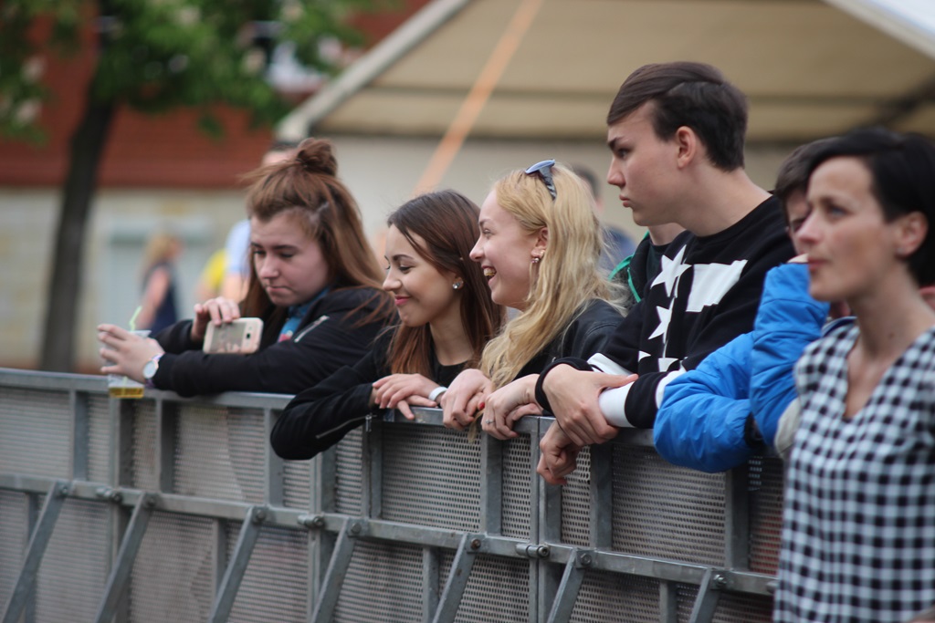 Juwenalia 2016. Studenci bawili się na dziedzińcu PWSZ