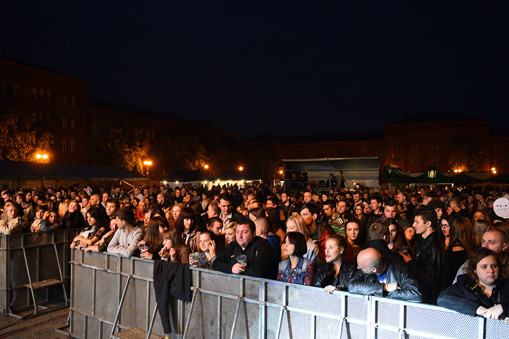 Od popołudnia do późnej nocy trwała studencka fiesta