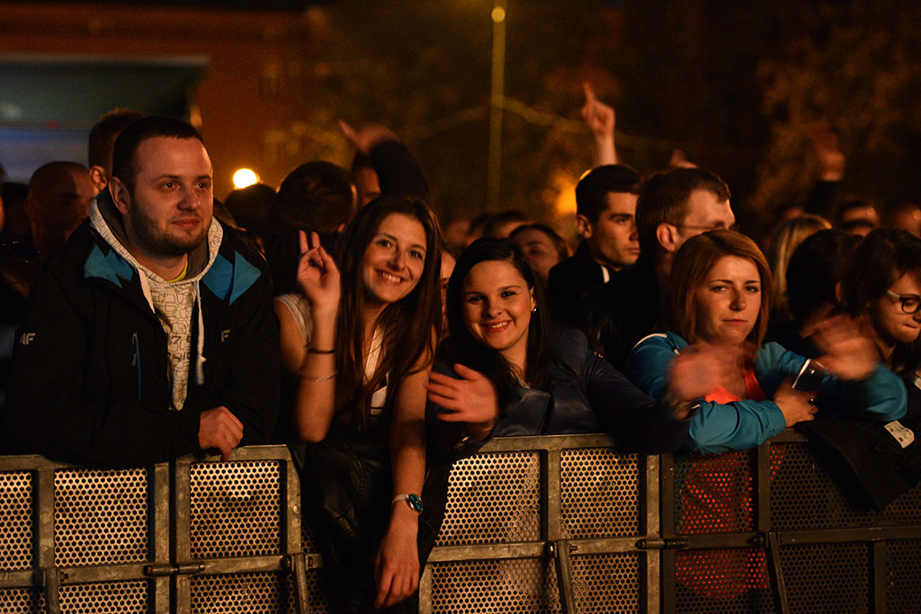 Od popołudnia do późnej nocy trwała studencka fiesta