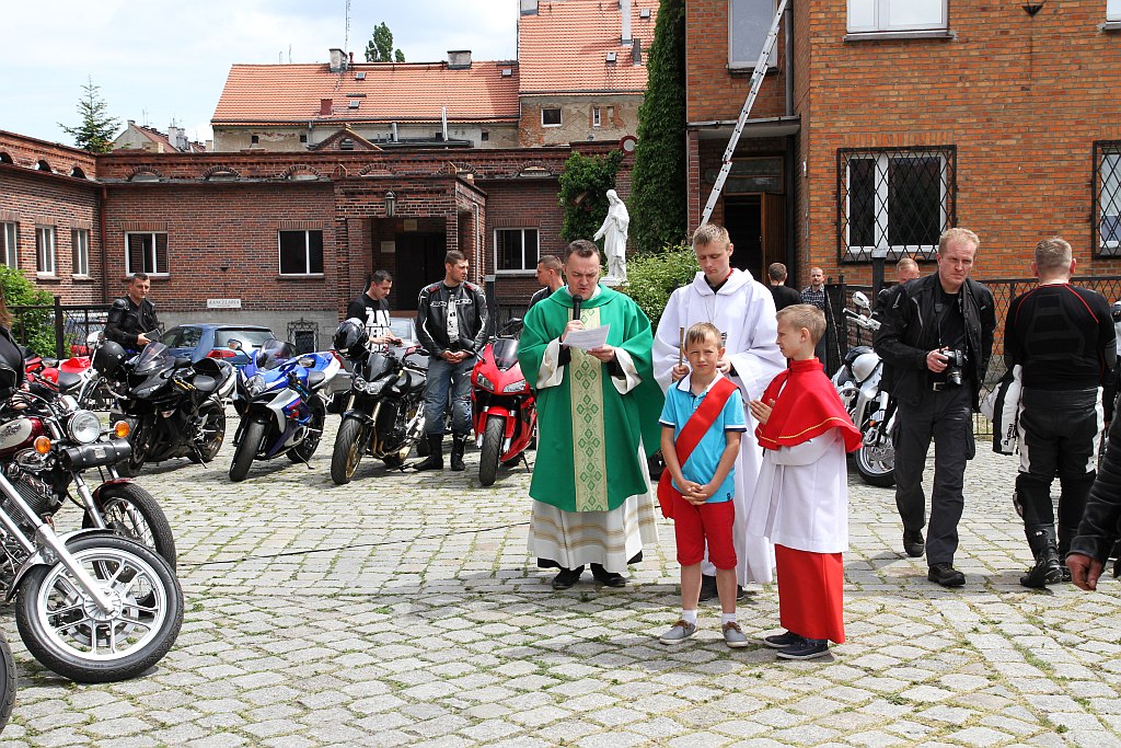 Poświęcili swoje motocykle przed rozpoczęciem sezonu