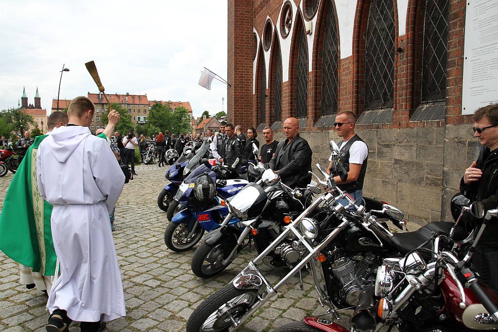 Poświęcili swoje motocykle przed rozpoczęciem sezonu