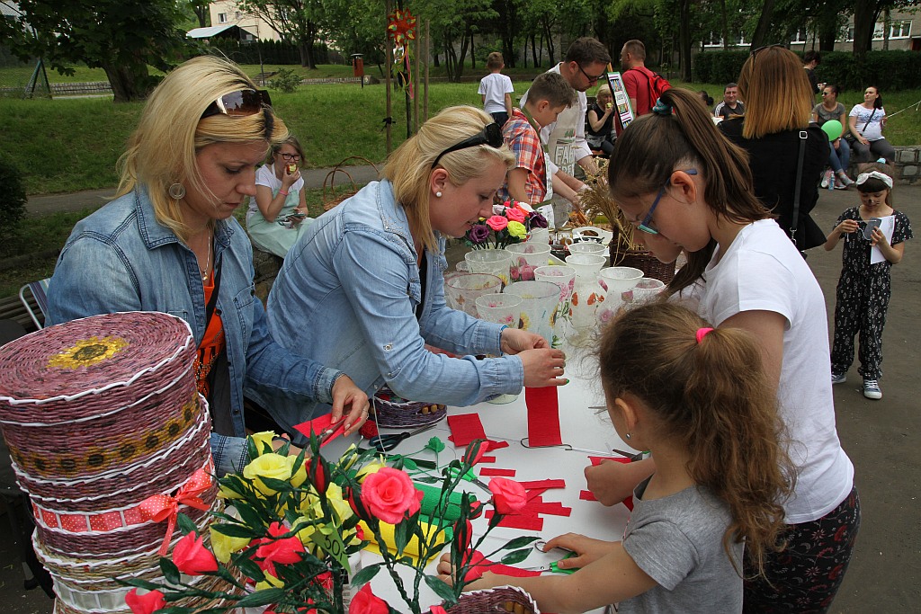 LSM bawi się na festynie rodzinnym na osiedlu Asnyka