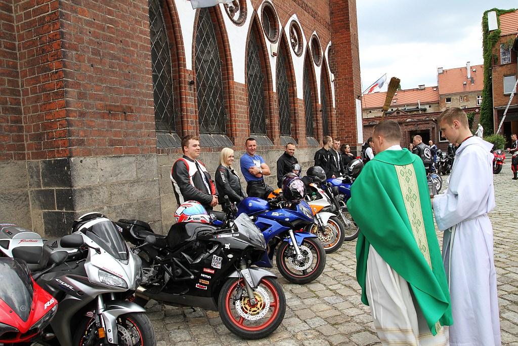 Poświęcili swoje motocykle przed rozpoczęciem sezonu