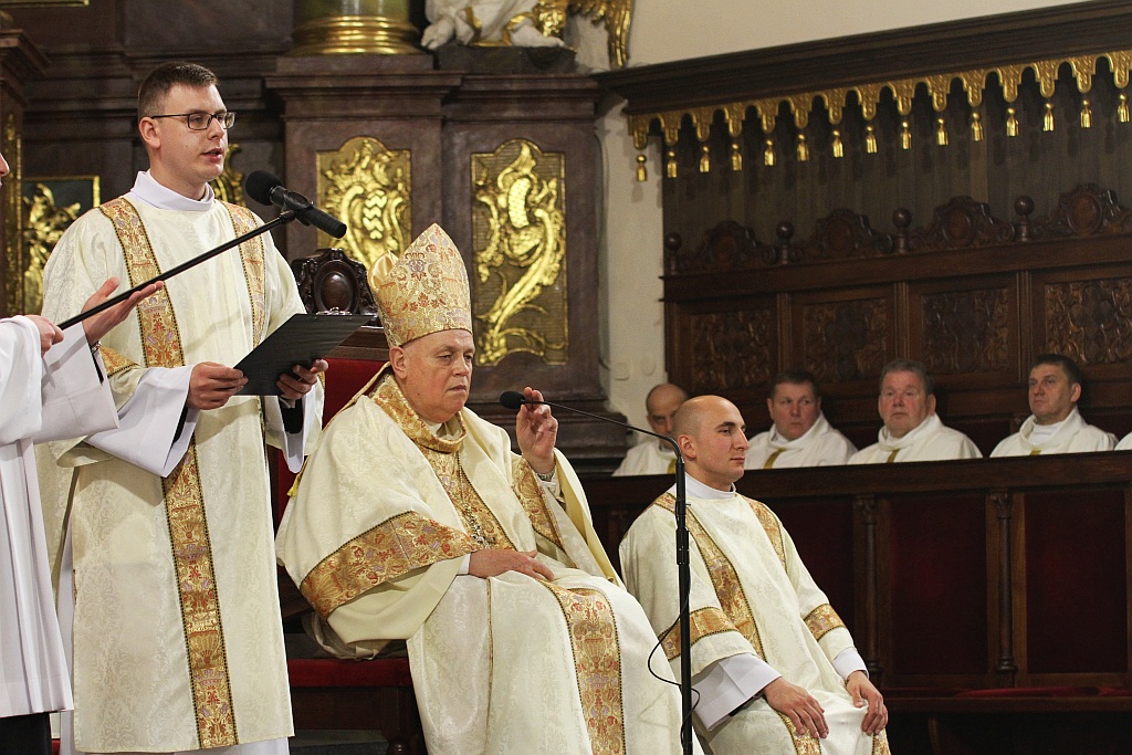 Absolwenci legnickiego seminarium duchownego zostali kapłanami