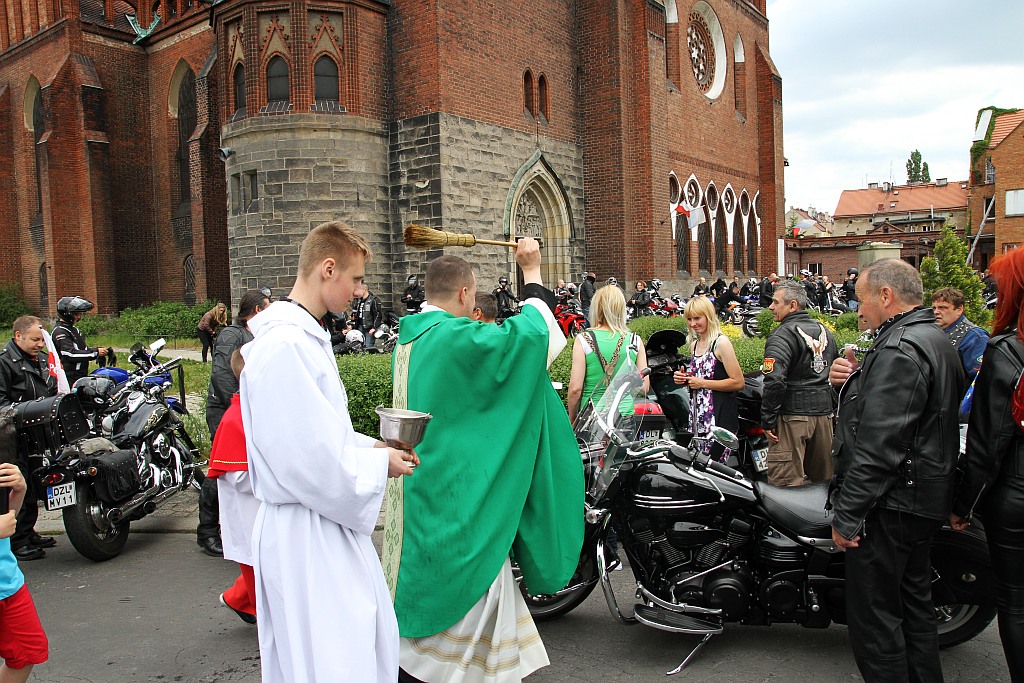 Poświęcili swoje motocykle przed rozpoczęciem sezonu