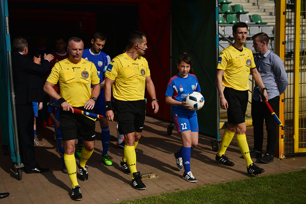 Piłkarze Miedzi Legnica nadal w gazie. Rozbili Rozwój 4:0