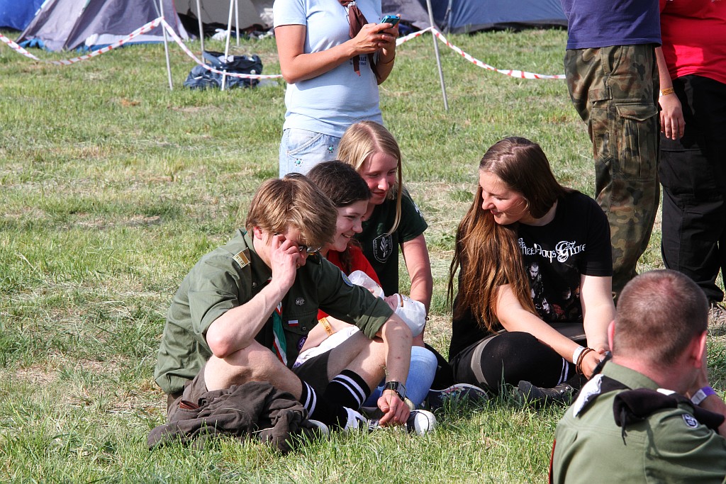 Harcerze biwakują na lotnisku na Scout Meeting Legnica 2016