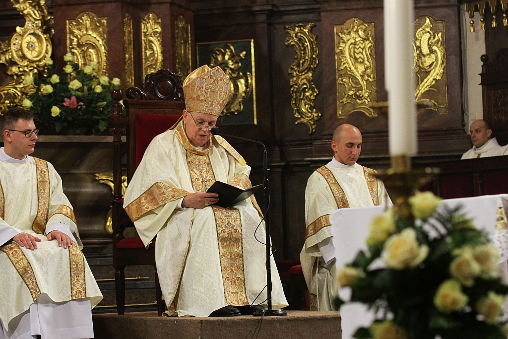Absolwenci legnickiego seminarium duchownego zostali kapłanami
