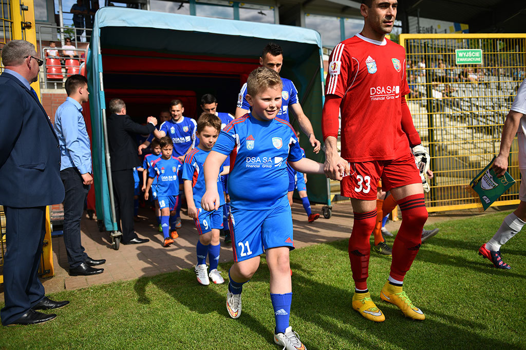 Piłkarze Miedzi Legnica nadal w gazie. Rozbili Rozwój 4:0